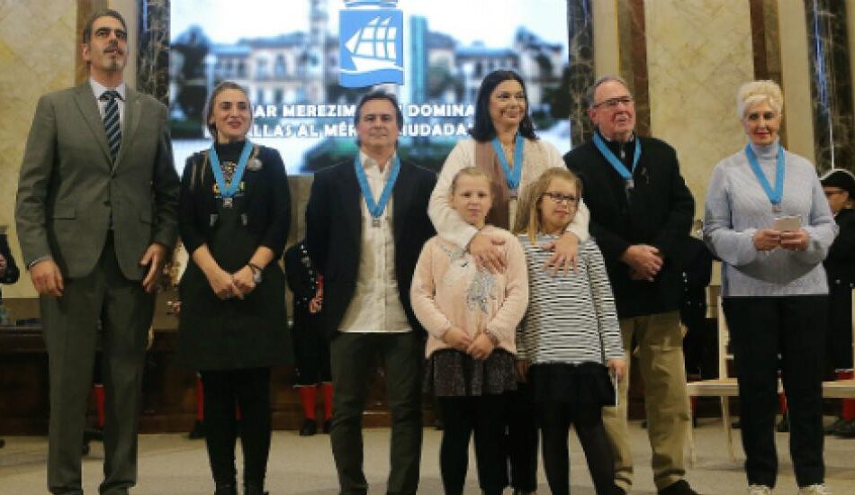 Medalla Merito Ciudadano 5